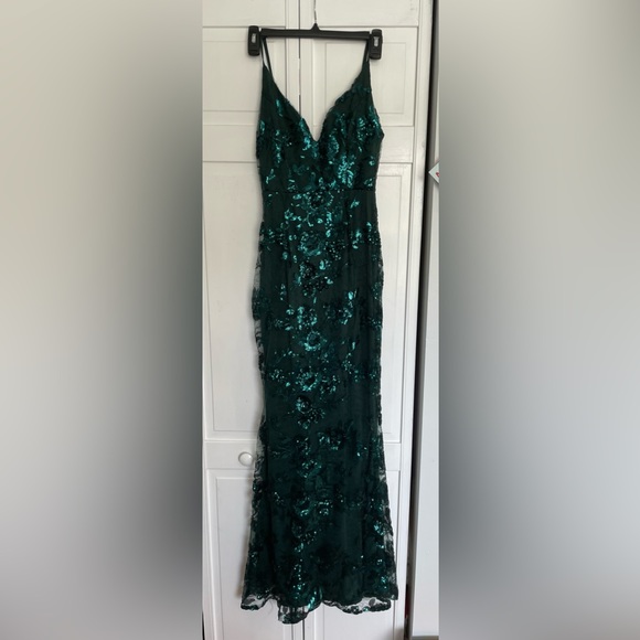 Lulus | Dresses | Lulus Emerald Green Sequin Maxi Dress | Poshmark